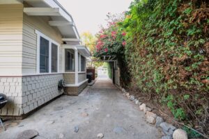 Private driveway with space for up to 5 cars